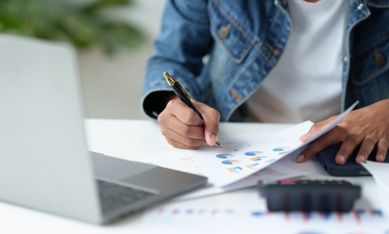 Navigating Tail Spend Management: Tips for Choosing the Best Software