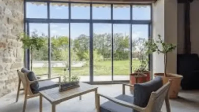 Portes-fenêtres sur mesure : style et luminosité